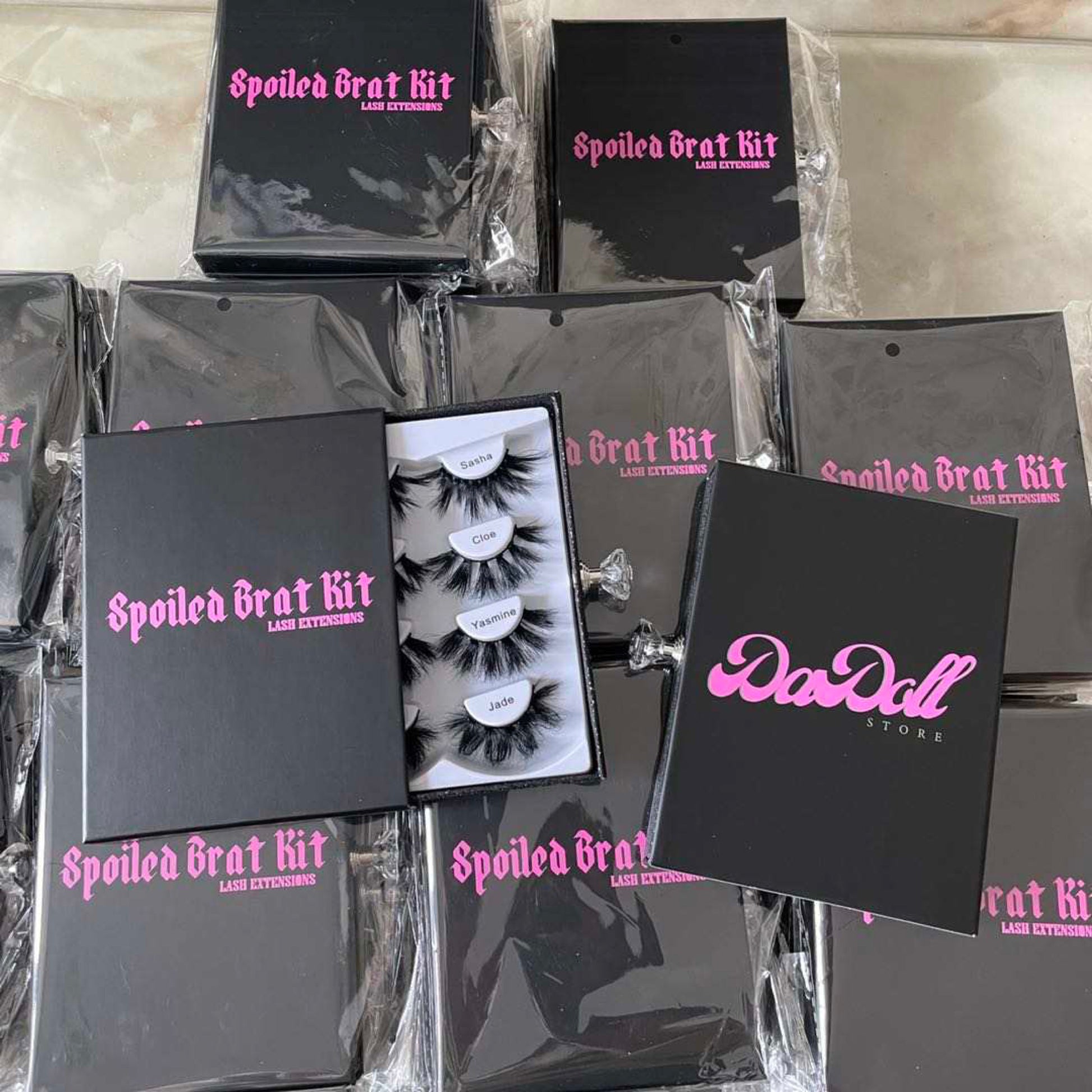 Spoiled Brat Kit (Lash Extensions) w/ Lash Glue.