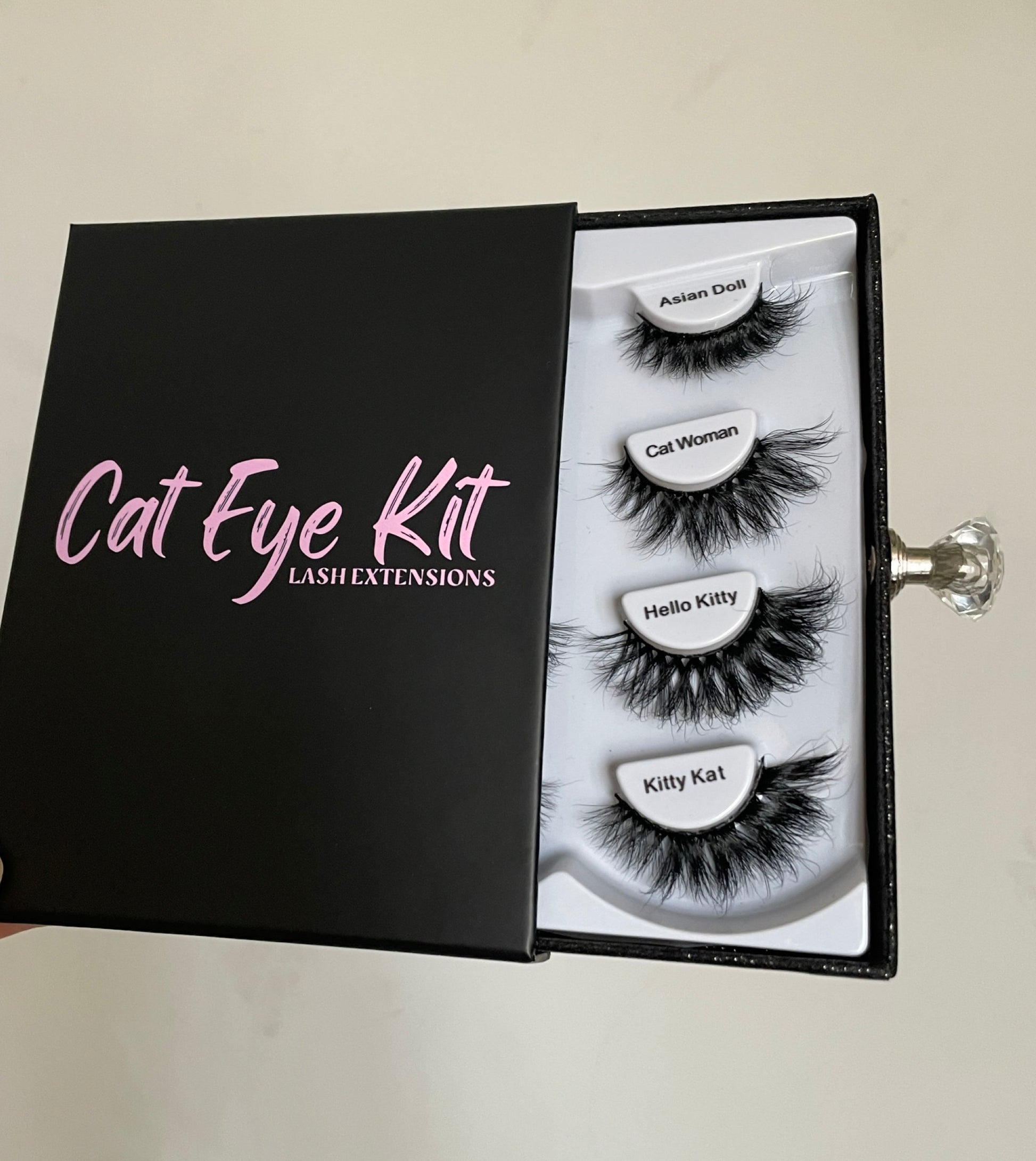 Cat Eye Kit (Lash Extensions) w/ Lash Glue.